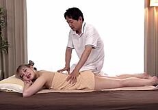 What started as a simple massage turned into groping erotic spots