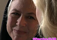 Proč je tahle lesbická přítelkyně tak dobrá v lízání kundičky?