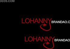 Erős brazil Tamires Rosa keményen pisil egy srác arcára