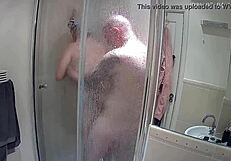 คู่เงี่ยนแชร์ความสนุกโฮมเมดดุเดือดกับเพื่อนๆ