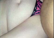 זונה ג'ינג'ר חווה אקסטזה אינטנסיבית עם זין מפלצתי בקומפילציה הרדקור עם גופים מגולחים צמודים