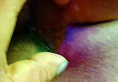 Видел когда-нибудь дикую сторону домохозяйки с другом?