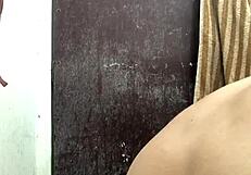 เฮ้ย อยากเห็นฉันเล่นดิลโดลึกในก้นไหม?