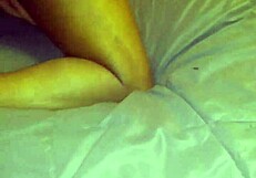 يا أمبر، تريدين زب أسود كبير لعيد ميلادك؟