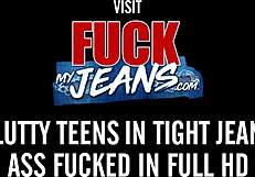 Эй, хочешь увидеть, как эта блондинка-аматерша растягивает жопу и киску широко?