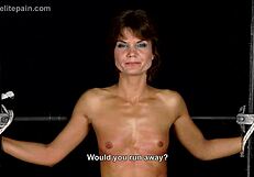 İşgence Altındaki Karı Özel Kırbaç Seansında!