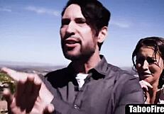 Surova negotova najstnica izgubi deviškost prijateljevemu očimu trdo