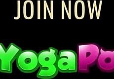 كايا روز السمراء الممتلئة تعرض تمددات يوغا عارية مع ألعاب قضيب كبير