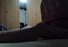 เมียเย็ดทุกคนในแอคชันบ้านแบบอ้วนป่าเถื่อน