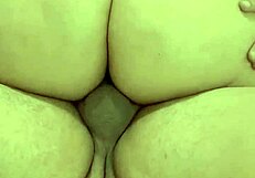 哇，金发大屁股美女用力骑乘继子鸡巴！