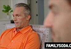 Ne morem verjeti, da so sesale očimov kurac na zabavi. Bilo je tako narobe, a vznemirljivo!