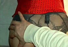 แม่เลี้ยงสับสนเพื่อนเป็นแฟนตอนตาบอด เธอโดนเซอร์ไพรส์ควยใหญ่สุดๆ