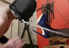 야, 내 겨드랑이랑 발 숭배해, 지금 내 젖 사랑해