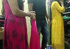 Yo, tengok kecantikan India ni liar dalam threesome ranch gila!