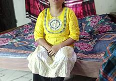 孟加拉Bhabhi趁丈夫外出享受秘密快感