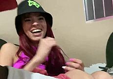 ทีมเตรียมพร้อมสำหรับฉากท็อปของบราซิล สาวผมแดงตัวเล็กกับ 3 คนดำ