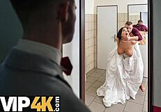 مغامرة حمام مقفل مع bride4k تتحول لخيانة متسللة