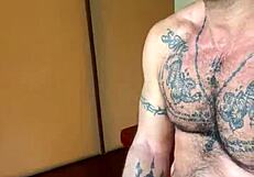 Acción de Mamada Doble en Ducha Pública Sudafricana, ¡Wow, Mysexmobile Nos Puso Mojadas y Salvajes Allá Abajo!