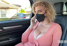 Krivuljasta cougar Sara Jay vzame velik trd kurac