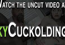 拉丁女王逼迫绿帽老公看她丝袜内射混乱