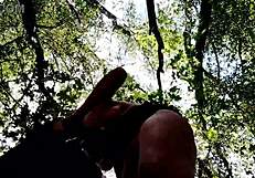 Ai văzut vreodată o iubită futută de un străin în aer liber?