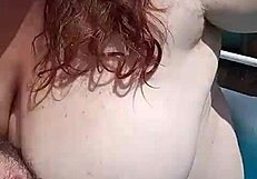 Bambola italiana con tette grosse si fa scopare duro in azione casalinga