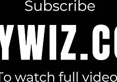 バイセクシャルのベトナム人トレーナーに金を払って汗だくのジムセッションで支配された。彼の筋肉質な体が俺を所有した。