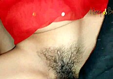 Колледж девчонка скачет на большом члене как профи