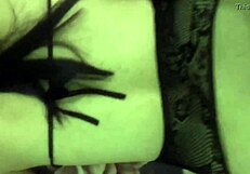 Защо тази азиатка има толкова големи естествени цици?