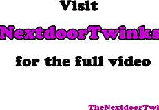 Quattro ragazzi in un’azione di gruppo selvaggia all’aperto, rimjob e giochi anali infuocati