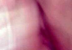 커브 있는 노비냐스 엉덩이 콘돔 없이 로우 도기스타일로 지배