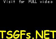 Băiatul forțează gaura strânsă a shemale-ului tare