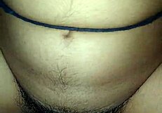 Индийска бхабхи получава путката си жестоко чукана през нощта