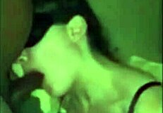 새엄마, 비밀 관계에서 프로 기술로 빨아주는 중