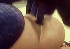 זונה טטונה מזדיינת בכל החורים עם חדירה כפולה על ידי איש לטאה 3D