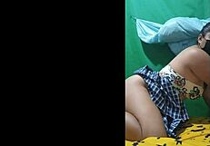 לטינה על ארבע רגליים מראה כוס שבורה אחרי זיין עם זין עבה