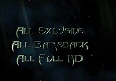 Gej azijski twinki se ukvarjajo s surovim piškajočim triosemskim seks orgijo