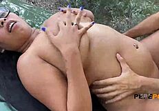 Intenzívny castingový rozhovor sa zmení na blowjob a jazdu pre bujnú MILF Lolu Smith na kolesách