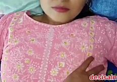 इंडियन देसी टाइट गांड को मिली हार्डकोर XXX चुदाई