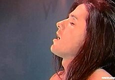 Porno legenda Olivia dobi v rit od Vincea Vouyerja v divji lezbični skupini! 😍