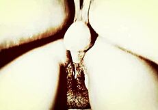 Uau, Pagando Boquete e Levando Fundo em Cena Anal Vintage! Que Loucura em Estilo Clássico!