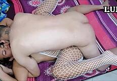 Ta venezuelska lepotica vzame trdi kurac v svojo mokro pičko