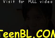 Очарователна красавица показва орални умения в гореща сцена