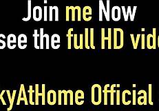 Vaalea Vicky Vette imee ja ratsastaa, saako se naamallelaskun?