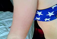 Bikini de madrastra revela ano apretado, ¡joder!