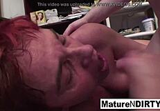 Ova stara kurva nije odolila žestokom jebanju u usku guzicu