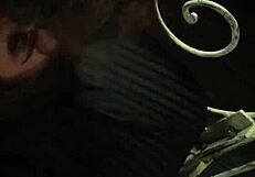 Publieke BDSM orgie met geile jonge toeristen Felicity Feline en Jade