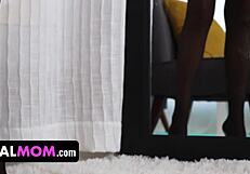 וואו! חמה ברזילאית ויויאן דה סילבה לוקחת חדירה כפולה ביום הולדת!