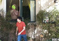 Milf Rachael Cavalli, heb je stiefzoon Ricky Spanishs grote lul gezogen?