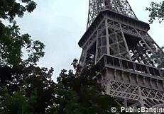 파리 에펠탑 공개 섹스 오르기